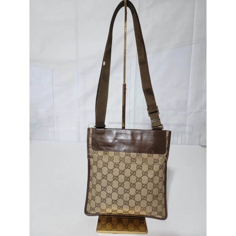GUCCI GG CANVAS Flat SMALL MESSENGER CROSSBODY BAG